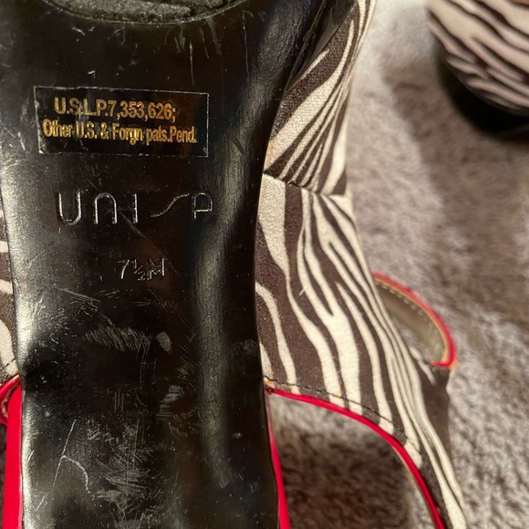 Heels - Picture 5 of 14